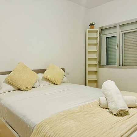 Pisos Baraja Gl Appartement Madrid Buitenkant foto
